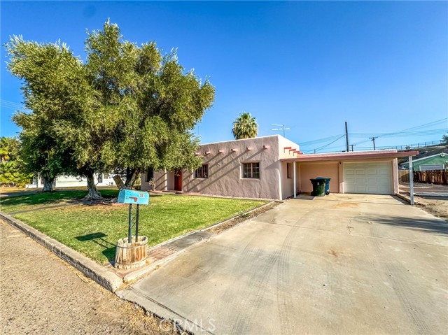 Detail Gallery Image 1 of 1 For 301 Walnut St, Needles,  CA 92363 - 4 Beds | 2 Baths