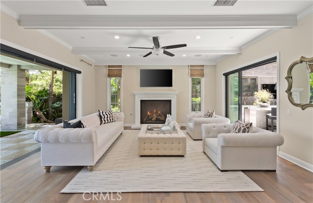 Detail Gallery Image 9 of 31 For 121 Amber Sky, Irvine,  CA 92618 - 4 Beds | 4/1 Baths