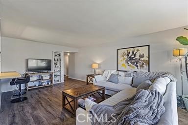 Detail Gallery Image 4 of 16 For 10655 Kinnard Ave #305,  Los Angeles,  CA 90024 - 2 Beds | 2 Baths