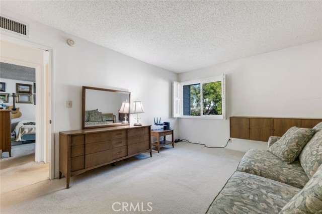 Detail Gallery Image 30 of 39 For 18200 Andrea Cir #6,  Northridge,  CA 91325 - 3 Beds | 2/1 Baths