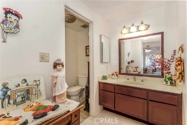 Detail Gallery Image 14 of 37 For 26856 Oak Branch Cir, Newhall,  CA 91321 - 2 Beds | 2 Baths