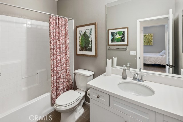 604 E Water Street, Anaheim CA: https://media.crmls.org/medias/d7b24f4e-22e3-4950-8a06-7cefbf2b142b.jpg