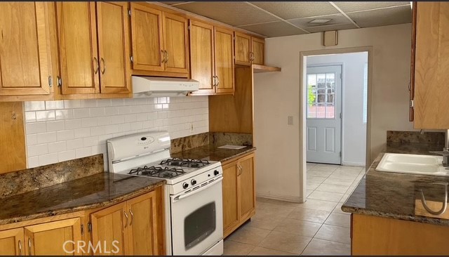 Detail Gallery Image 17 of 18 For 6410 Tujunga Ave, North Hollywood,  CA 91606 - 3 Beds | 2 Baths