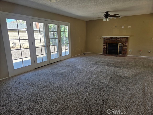 Detail Gallery Image 3 of 15 For 231 Hillandale Ct, Riverside,  CA 92507 - 3 Beds | 2 Baths