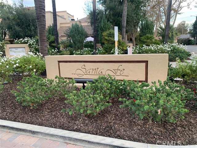 Detail Gallery Image 2 of 12 For 23839 Del Monte Dr #89,  Valencia,  CA 91355 - 1 Beds | 1 Baths