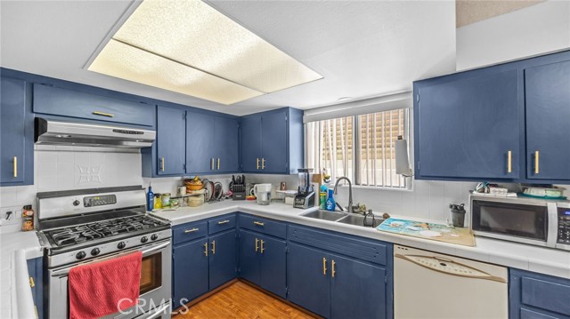 Detail Gallery Image 16 of 19 For 9130 Pinyon Ave, Fontana,  CA 92335 - 3 Beds | 2 Baths