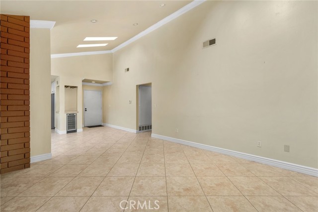 Detail Gallery Image 4 of 28 For 1725 Aspen Village Way, West Covina,  CA 91791 - 3 Beds | 2 Baths