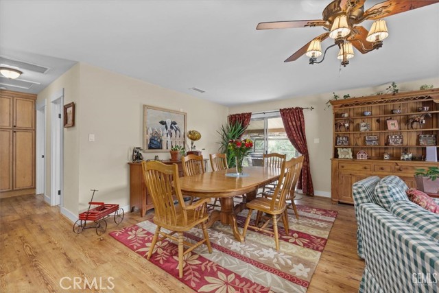 21564 Pine Tree Road, Caliente CA: https://media.crmls.org/medias/d7b4edbd-1192-4abf-9a0a-6948dd7e20fe.jpg