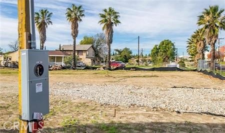 405 W Merrill Avenue, Rialto, California 92376, ,Land,For Sale,405 W Merrill Avenue,CRAR24037618