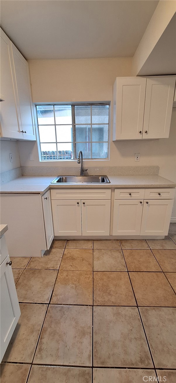 Detail Gallery Image 4 of 15 For 859 E 53rd St, Los Angeles,  CA 90011 - – Beds | – Baths