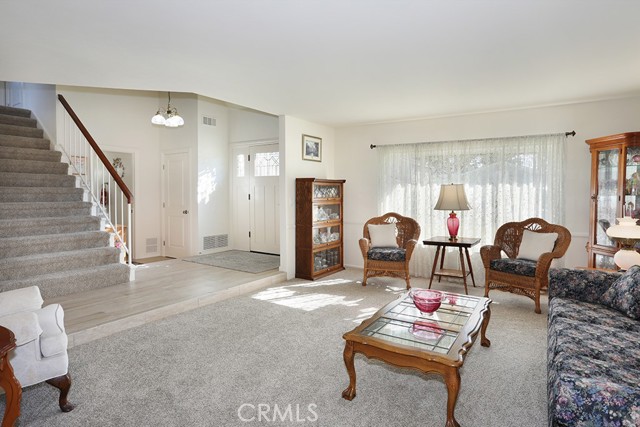 Detail Gallery Image 6 of 59 For 14781 Bridgeport, Tustin,  CA 92780 - 3 Beds | 2/1 Baths