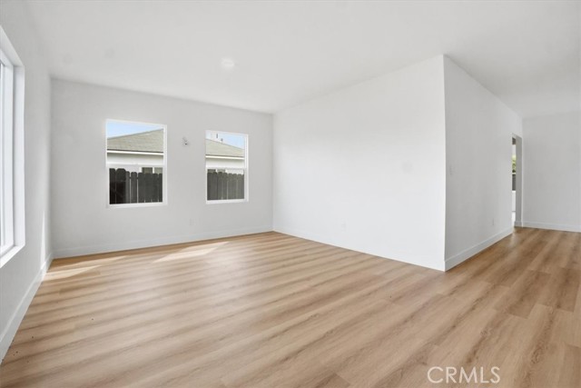 Detail Gallery Image 15 of 34 For 527 N Cucamonga Ave, Ontario,  CA 91764 - 3 Beds | 2 Baths