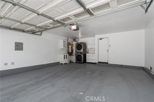 Detail Gallery Image 26 of 34 For 18435 Keswick #10,  Reseda,  CA 91335 - 2 Beds | 2/1 Baths