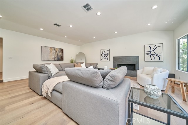 Detail Gallery Image 28 of 74 For 9604 Swinton, North Hills,  CA 91343 - 4 Beds | 3 Baths