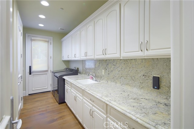 Detail Gallery Image 29 of 42 For 1 Elk Grove Ln, Laguna Niguel,  CA 92677 - 5 Beds | 5/2 Baths