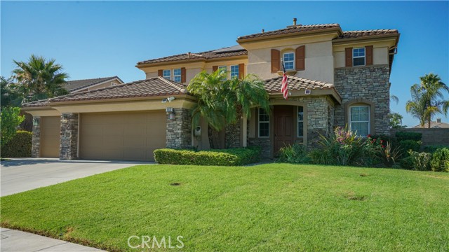 Image 3 for 563 Calderone Dr, Corona, CA 92879