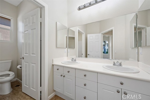 35051 Via Santa Catalina, Winchester CA: https://media.crmls.org/medias/d7b9ed13-c3a9-4127-85ce-bf897f952957.jpg