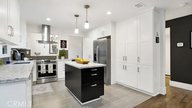 27 Apache Drive, Trabuco Canyon CA: https://media.crmls.org/medias/d7ba7bb3-f270-4629-abc6-59ec50a13cba.jpg