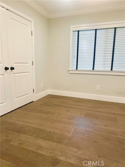 1856 9th Street, Manhattan Beach CA: https://media.crmls.org/medias/d7baad58-4009-4b83-8fdf-35cc9ca64414.jpg
