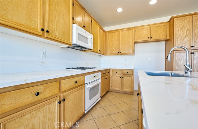 5 Bed Home for Sale in Victorville, California