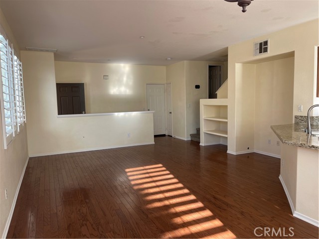 Detail Gallery Image 3 of 18 For 25248 Meadow Walk #1,  Murrieta,  CA 92562 - 3 Beds | 2/1 Baths