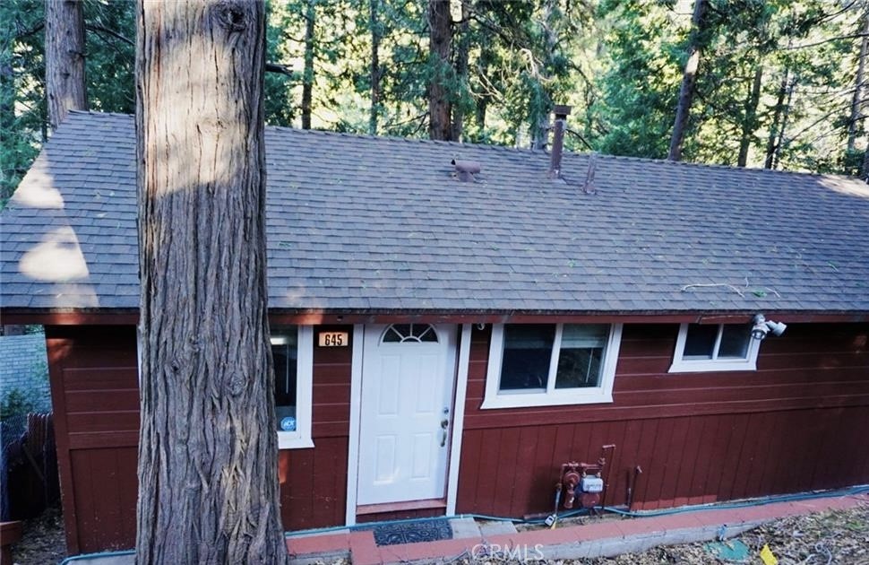 645 Wellsley Drive