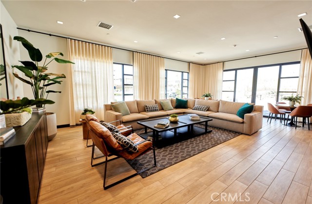 Detail Gallery Image 42 of 55 For 16554 Stone Pine Ln, Fontana,  CA 92336 - 3 Beds | 2/1 Baths