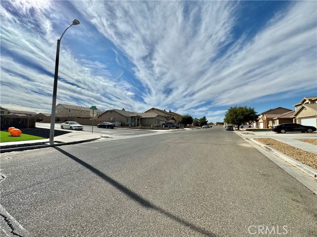 Detail Gallery Image 17 of 24 For 13232 Newport St, Hesperia,  CA 92344 - 4 Beds | 2 Baths