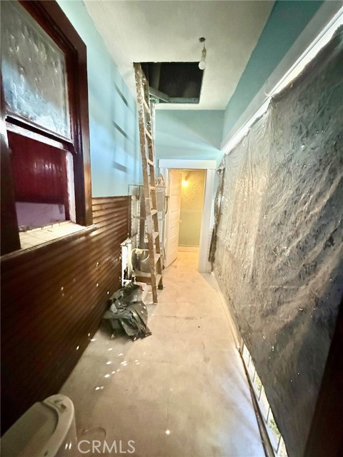 Detail Gallery Image 7 of 20 For 860 W 54th, Los Angeles,  CA 90037 - – Beds | – Baths