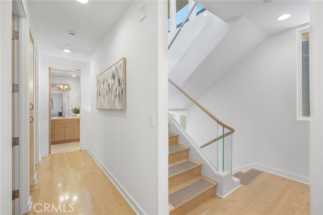 2303 Vista Drive, Manhattan Beach, California 90266, 4 Bedrooms Bedrooms, ,3 BathroomsBathrooms,Residential,For Sale,Vista,SB26092785