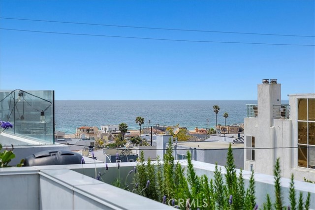 Detail Gallery Image 4 of 50 For 1501 Monterey Bld, Hermosa Beach,  CA 90254 - 4 Beds | 3/1 Baths