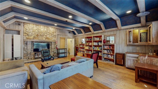 Detail Gallery Image 17 of 71 For 1248 Rocky Rd, Simi Valley,  CA 93063 - 5 Beds | 3 Baths