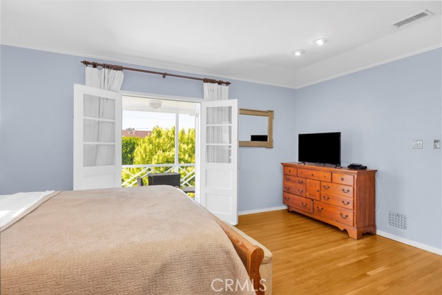 929 E Marshall Place, Long Beach CA: https://media.crmls.org/medias/d7c30c70-b20f-43e2-b6c0-5a0f434ddf56.jpg