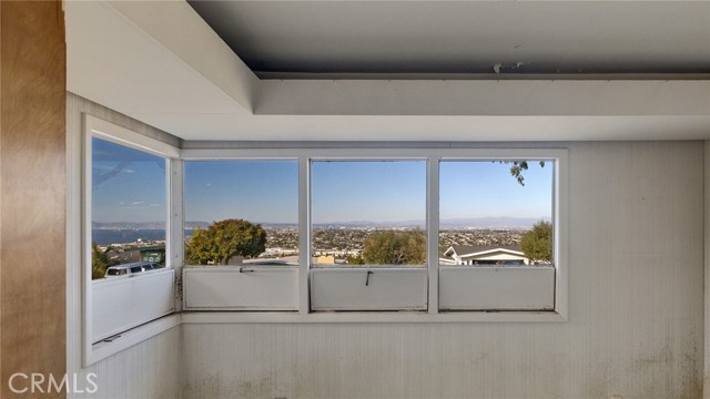 Detail Gallery Image 16 of 37 For 924 Calle Miramar, Redondo Beach,  CA 90277 - 3 Beds | 2 Baths