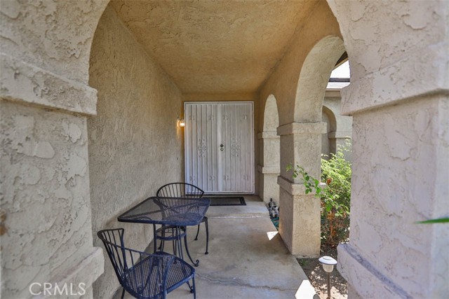 Detail Gallery Image 4 of 42 For 14830 Cliffrose Ct, Moreno Valley,  CA 92553 - 2 Beds | 2 Baths