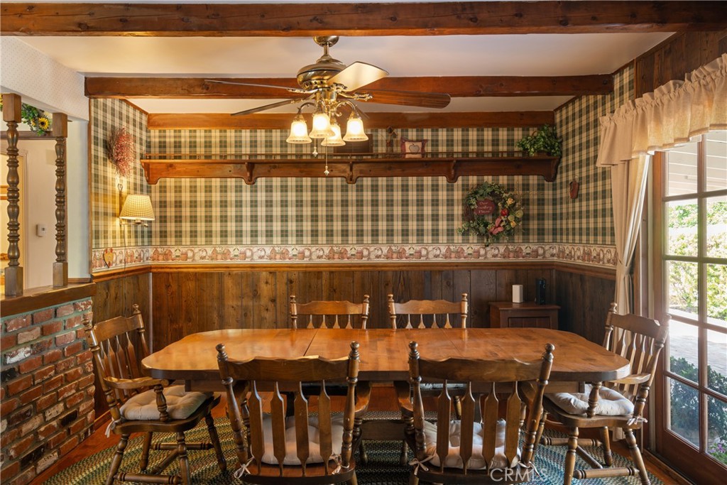 https://media.crmls.org/medias/d7c41c6d-c8d8-4261-bbca-a2d43f656d0d.jpg?preset=X-Large
