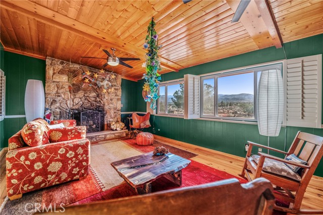 Detail Gallery Image 4 of 53 For 52376 Gamma Gulch Rd, Pioneertown,  CA 92268 - 2 Beds | 1 Baths