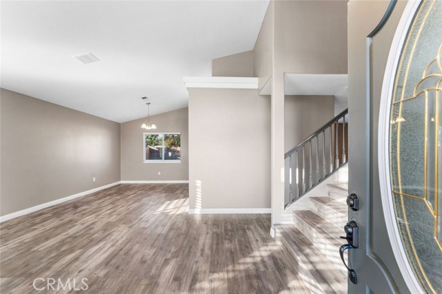 Detail Gallery Image 8 of 51 For 3910 Whirlwind Dr, Bakersfield,  CA 93313 - 3 Beds | 3 Baths