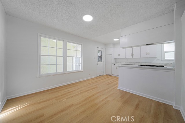 Detail Gallery Image 14 of 31 For 2870 W Monroe, Anaheim,  CA 92801 - 3 Beds | 2 Baths