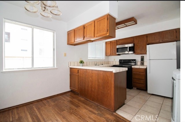 Detail Gallery Image 8 of 23 For 346 S Willard Ave #8,  San Jose,  CA 95126 - 2 Beds | 2/1 Baths