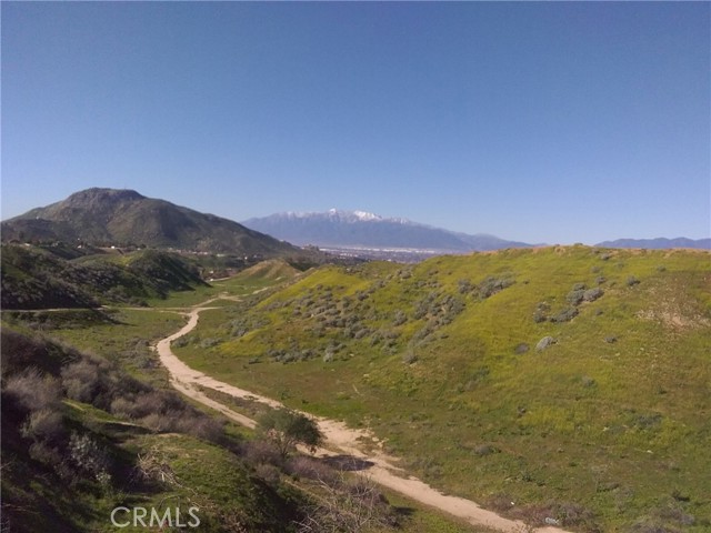 Detail Gallery Image 16 of 20 For 7840 Reche Canyon Rd, Colton,  CA 92324 - 6 Beds | 4 Baths