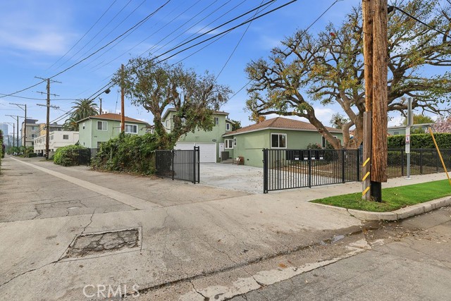 Detail Gallery Image 42 of 58 For 10714 Valley Spring Ln, North Hollywood,  CA 91602 - – Beds | – Baths