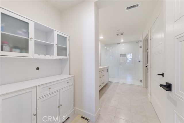 16235 Dawn Way, Tustin CA: https://media.crmls.org/medias/d7c8bf8a-a431-4698-940e-6e9a739ef2c5.jpg