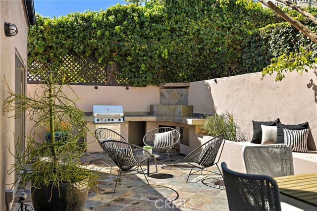 Detail Gallery Image 15 of 42 For 923 Balboa Avenue, Laguna Beach,  CA 92651 - 3 Beds | 2/1 Baths