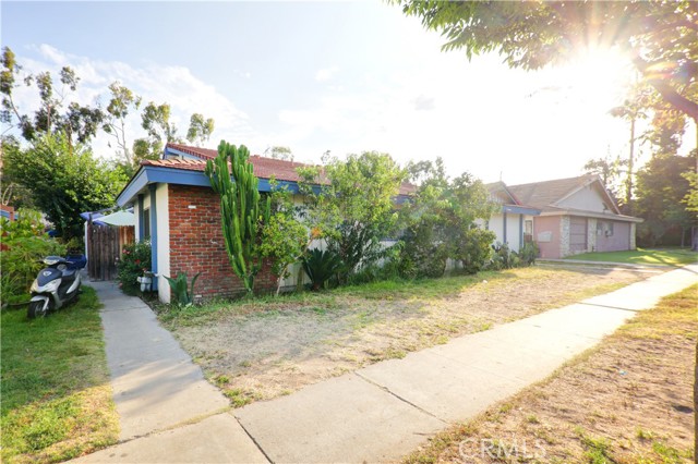 1745 W Neighbors Ave, Anaheim, CA 92801