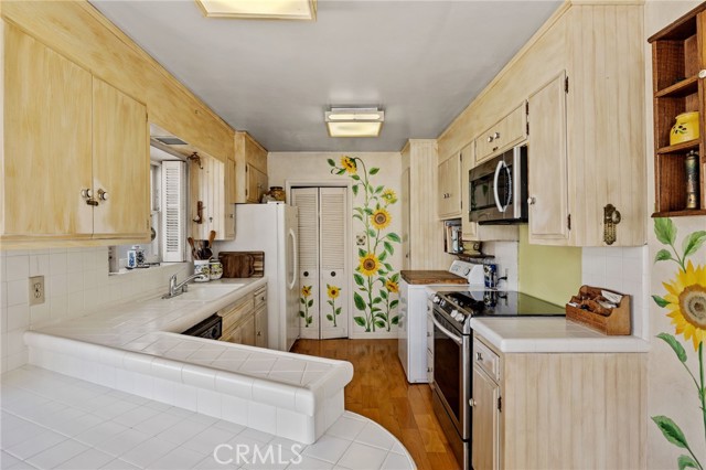 509 23rd Street, Manhattan Beach, California 90266, 3 Bedrooms Bedrooms, ,2 BathroomsBathrooms,Residential,Sold,23rd,SB22225764