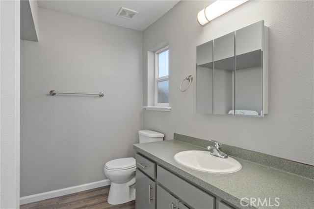 Detail Gallery Image 15 of 24 For 2159 Elm St #1,  Chico,  CA 95928 - 4 Beds | 2 Baths