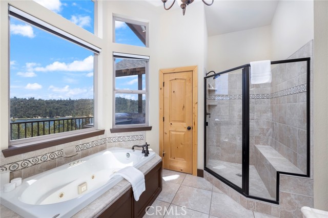 39828 Granite Ridge Lane, Bass Lake CA: https://media.crmls.org/medias/d7cba068-2333-441c-92d7-e4605ce8ac7d.jpg