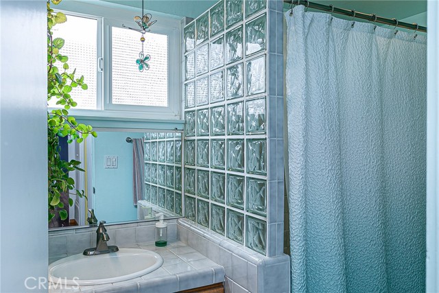 Detail Gallery Image 24 of 29 For 1010 via Esmeralda, Santa Maria,  CA 93455 - 3 Beds | 1/1 Baths