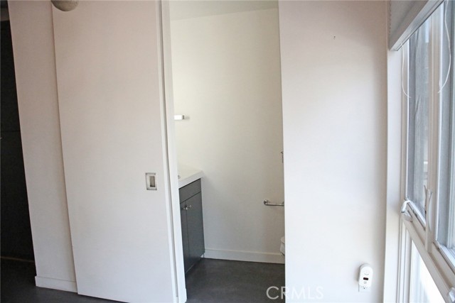 Detail Gallery Image 9 of 34 For 113 E City Place Dr, Santa Ana,  CA 92705 - 1 Beds | 2/1 Baths